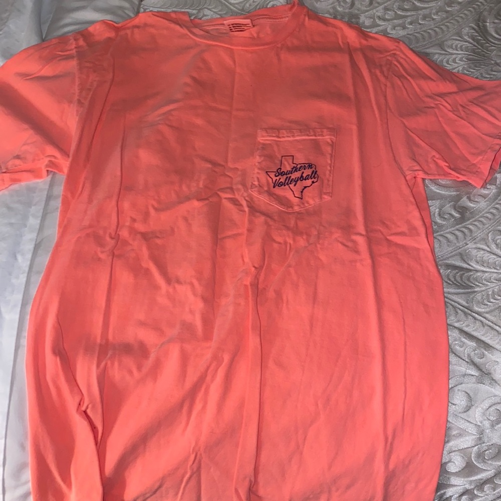 Medium peach t shirt